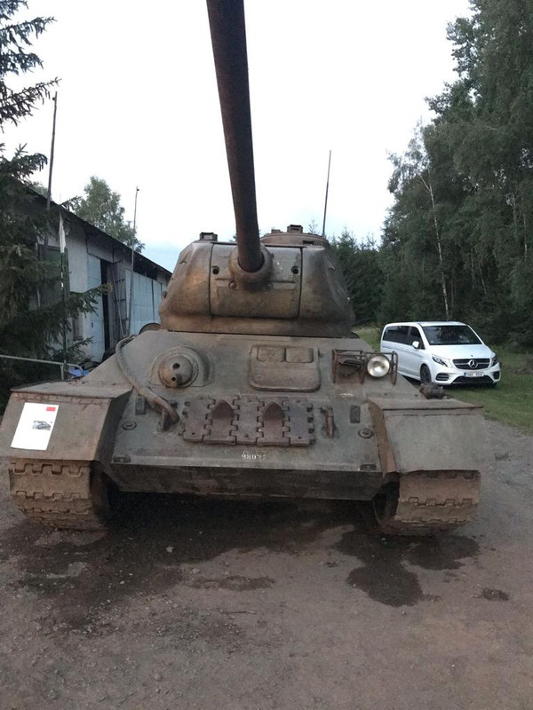 57460BBB-A83C-4B3E-BFD6-999B5E73B6CE