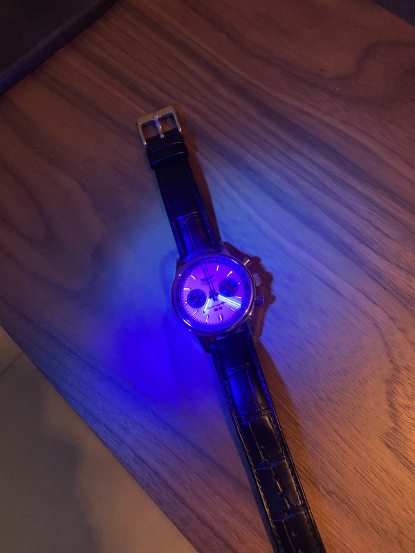 D04DEFA8-081F-423C-A74E-FE30D9797763