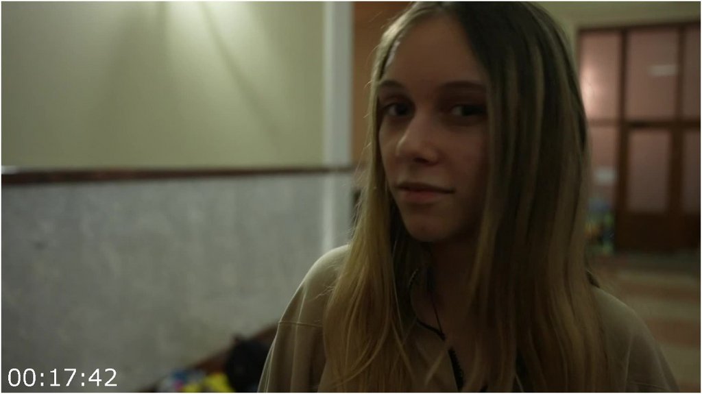 BBC-Our-World-Platform-5-Escaping-Ukraine-2022-1080p-HDTV-x265-AAC-MVGroup.jpg