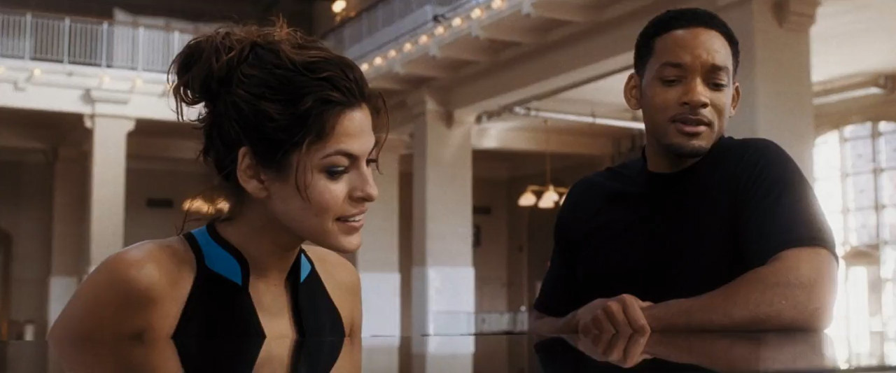Hitch 2005 BluRay [Hindi + Tamil + Telugu + English] 480p, 720p ESub Screenshot