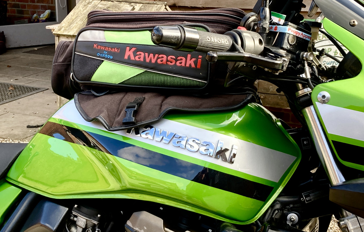 61CA16AE-AB44-4278-95F4-B6B572A15C62