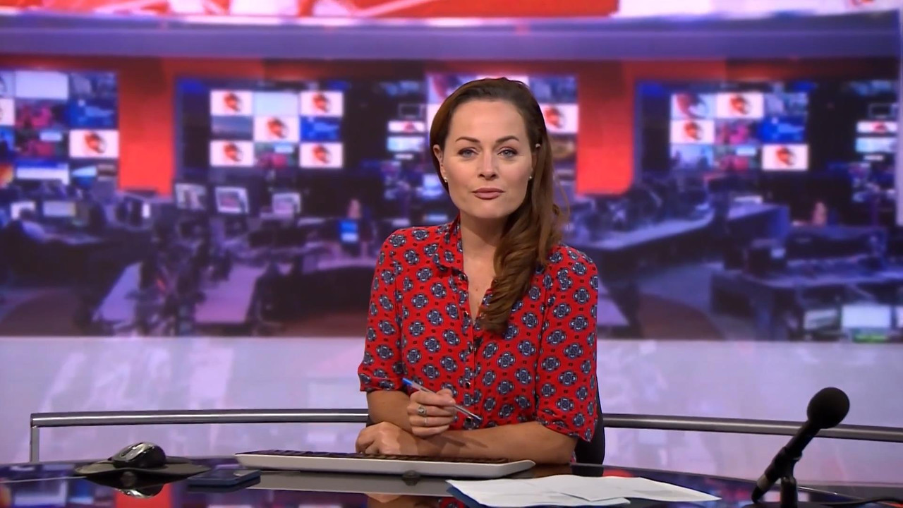 09.24 - 06.00.00 - Bbc World News. News. Reporting On The Day's Inter...-1.m4v_snapshot_31.33_[2021.