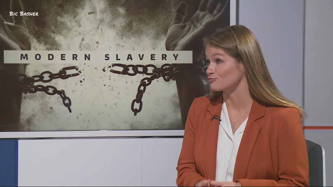 09.23 - 18.00.00 - ITV News West Country. Breaking news and current s....ts_snapshot_12.44.374