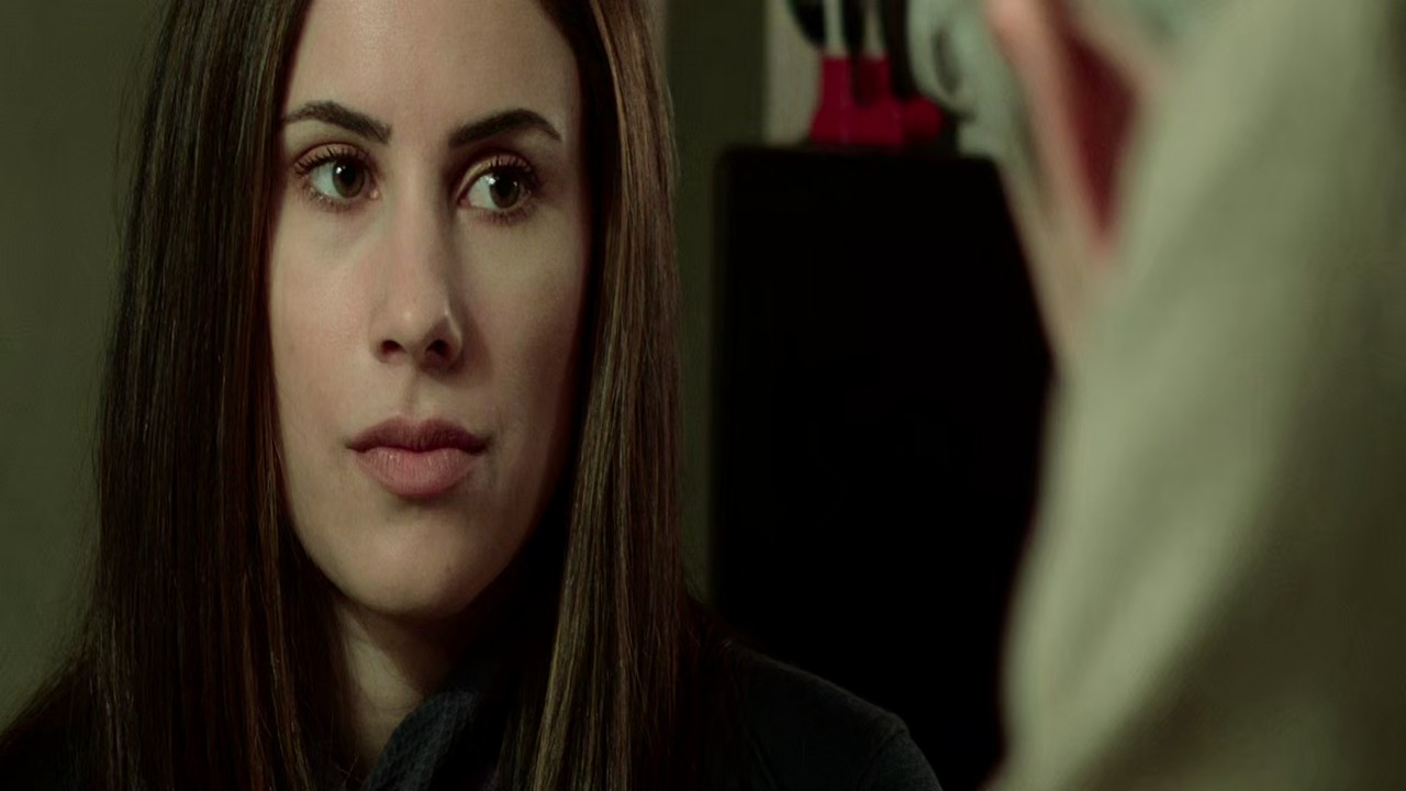 Harbinger-Down-2015-Hindi-English-Blu-Ray-720p-HEVC-Opus-2ch-ESub-mkv-0001