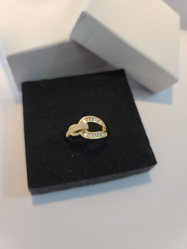 Anillo dorado 4