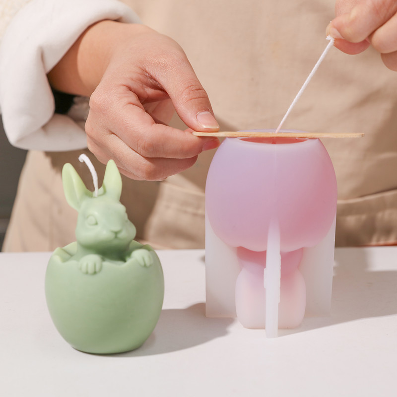 Pouring Easter Bunny Candles