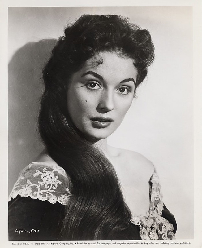 babs shelley blood vamp portrait