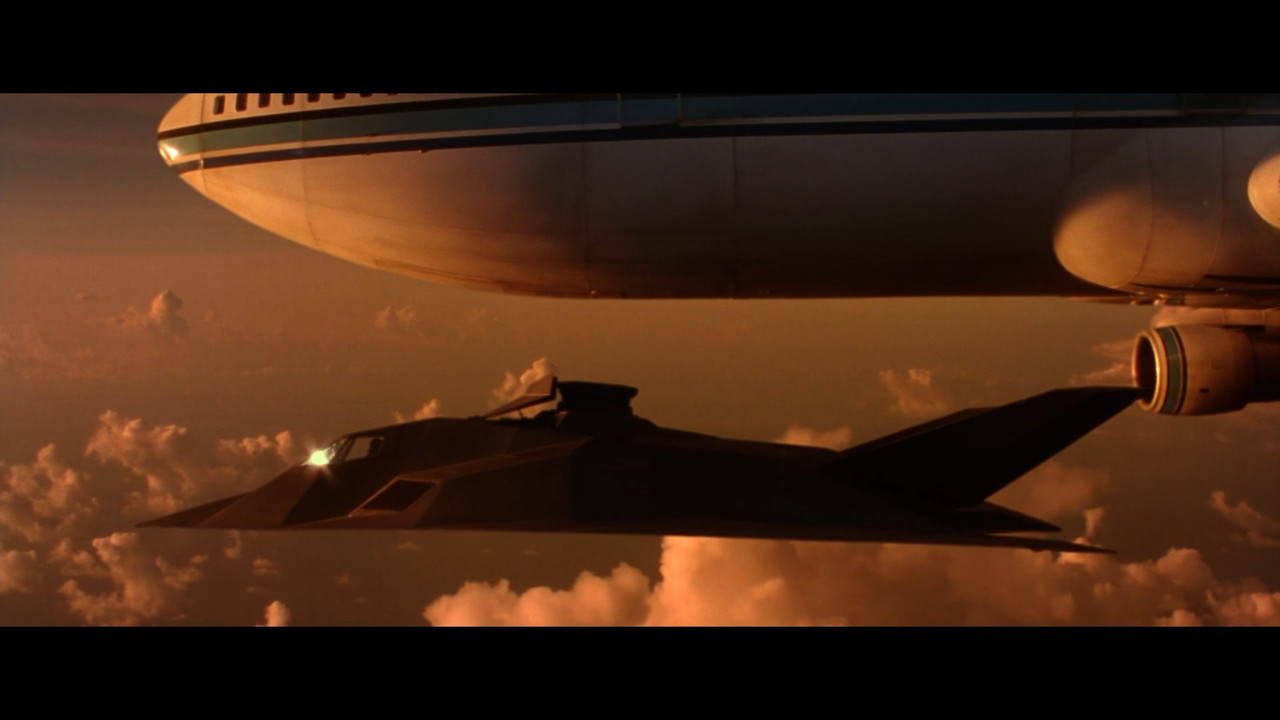 cap_Executive Decision (1996) Dual Sub 1080p_00_37_05_06