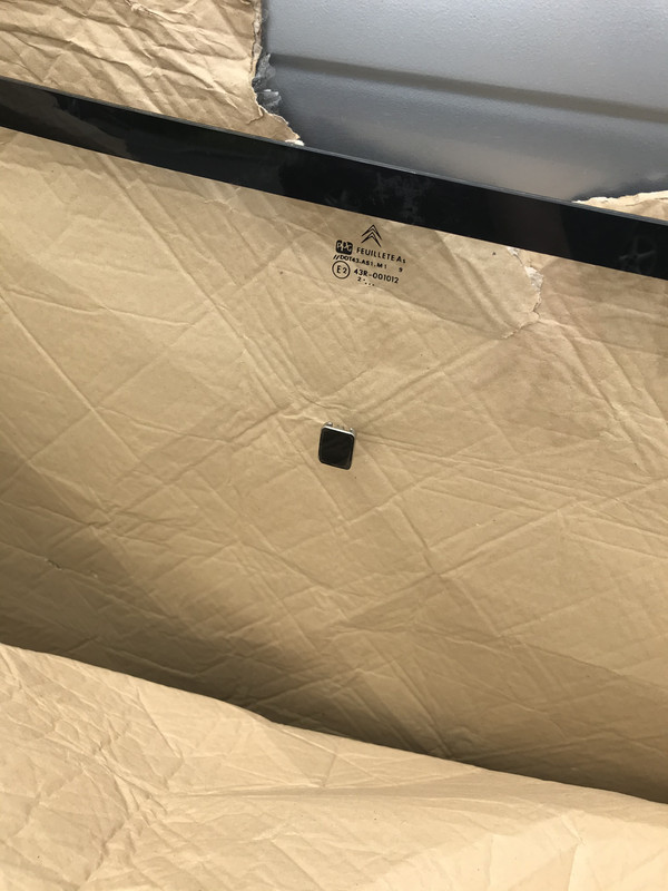 41022F49-E275-4E1A-875D-C799EAA42E2A