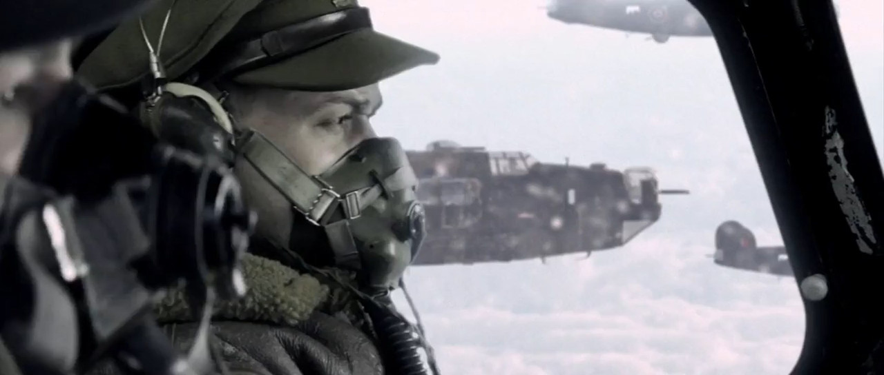 Angel of the Skies 2013 BluRay [Hindi + Tamil + English] 480p, 720p ESub Screenshot