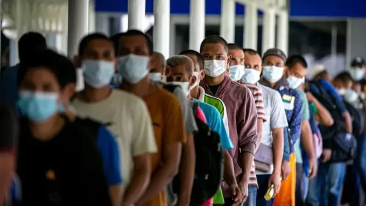 Kenapa Banyak Warga Negara Indonesia Bekerja di Kamboja
