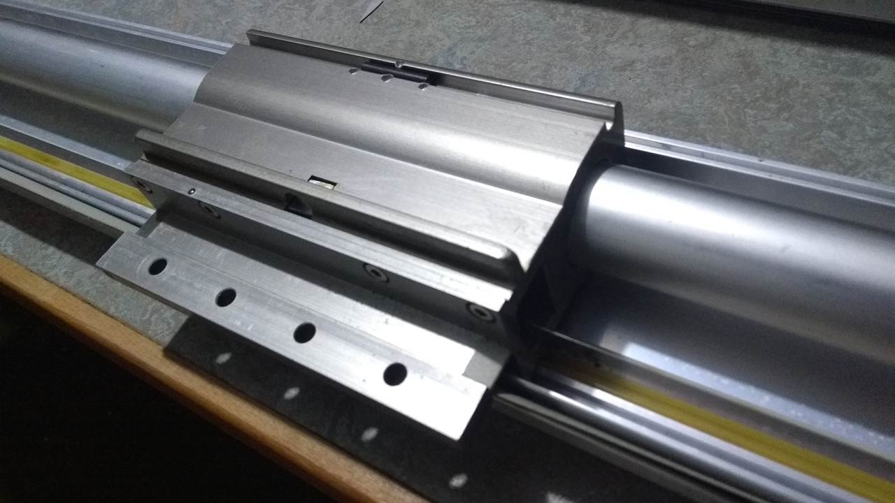 Vérin pneumatique Bosh linéaire - sans tige  - 3 - PC_20230119_191633