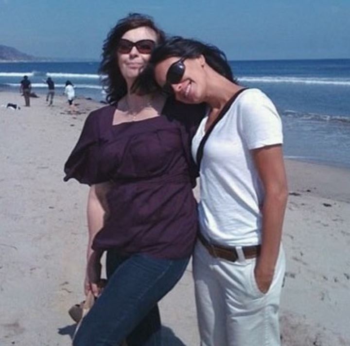 Sophia Latjuba bersama sang ibu Anna Muller