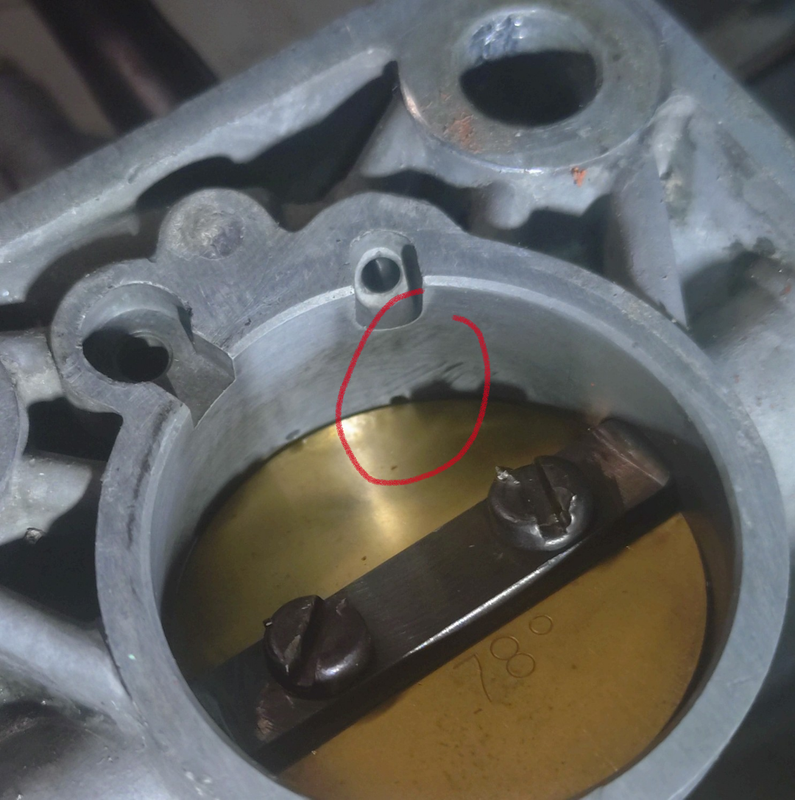 sketch 1764408603911