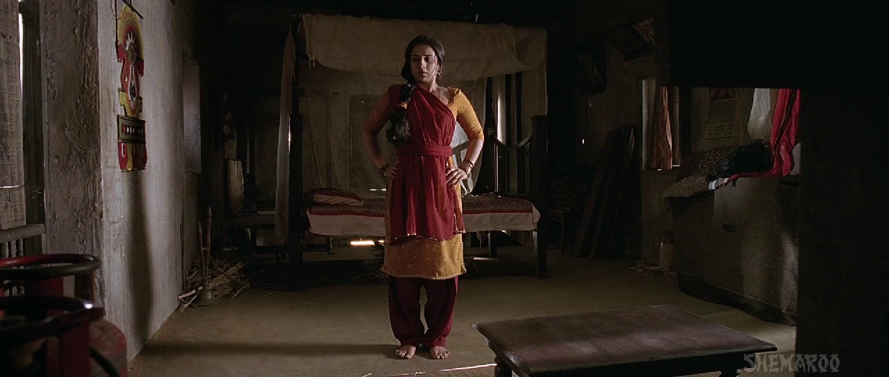 Ishqiya-2010-Hindi-Tamil-BDRip-1080p-x264-AVC-AAC-2ch-ESub-mkv-0005