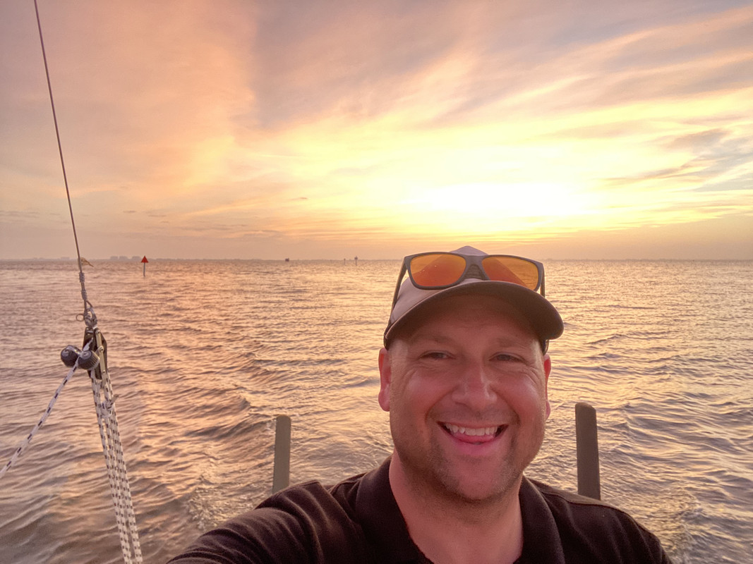 6DBF7482-5F21-42C5-BACD-7D2F2FF1FFB4