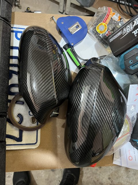 D0475148-874B-45AF-BCE0-5A8EA1CF1856