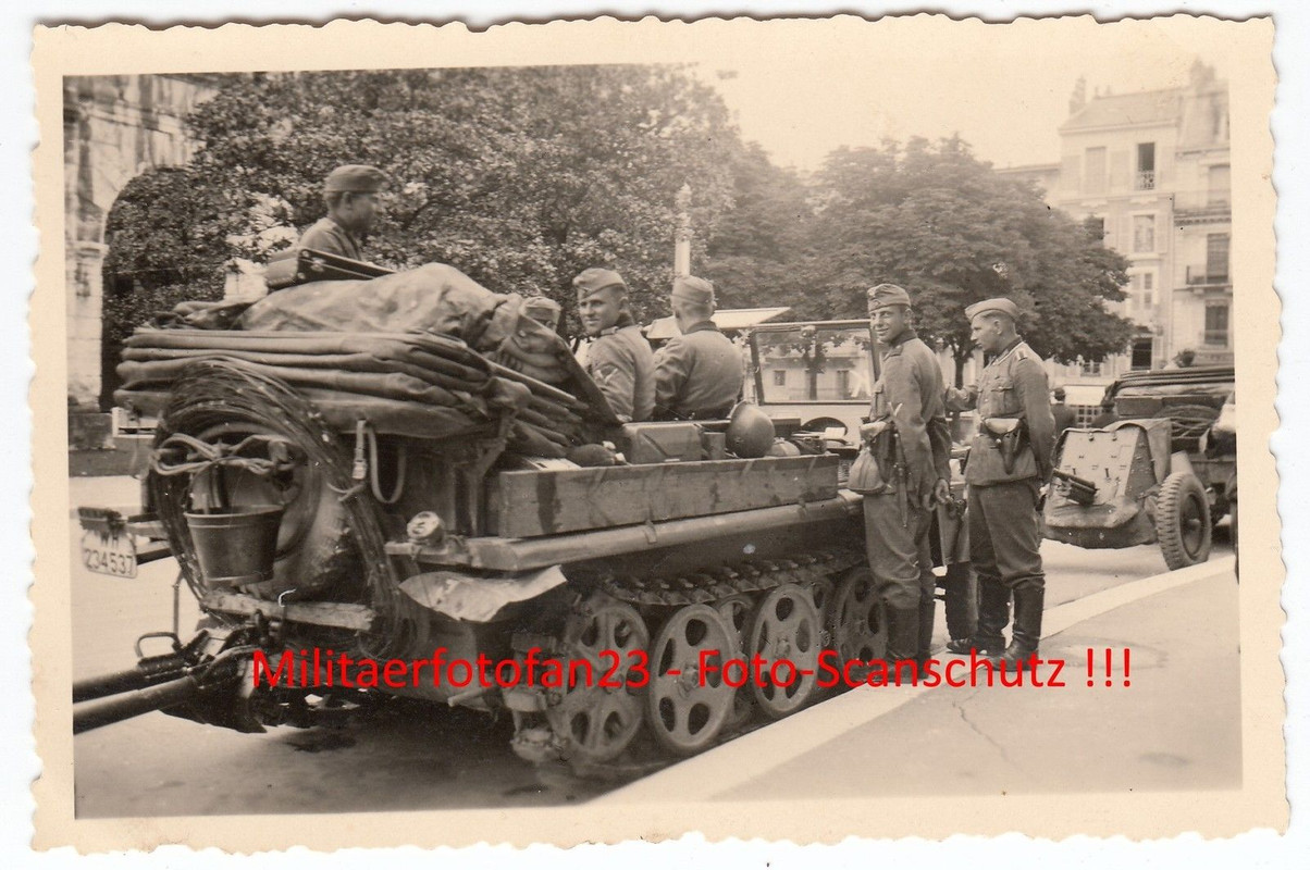 Stendal Panzerjäger mit Sd.Kfz.Marktplatz Rast i