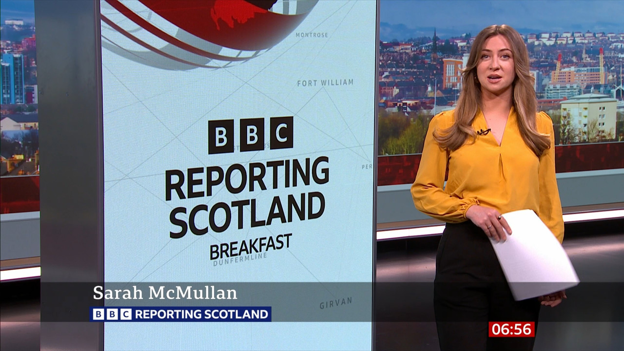 04.02 - 06.50.00 - Breakfast. The BBC's Breakfast programme features ....ts_snapshot_06.29.397