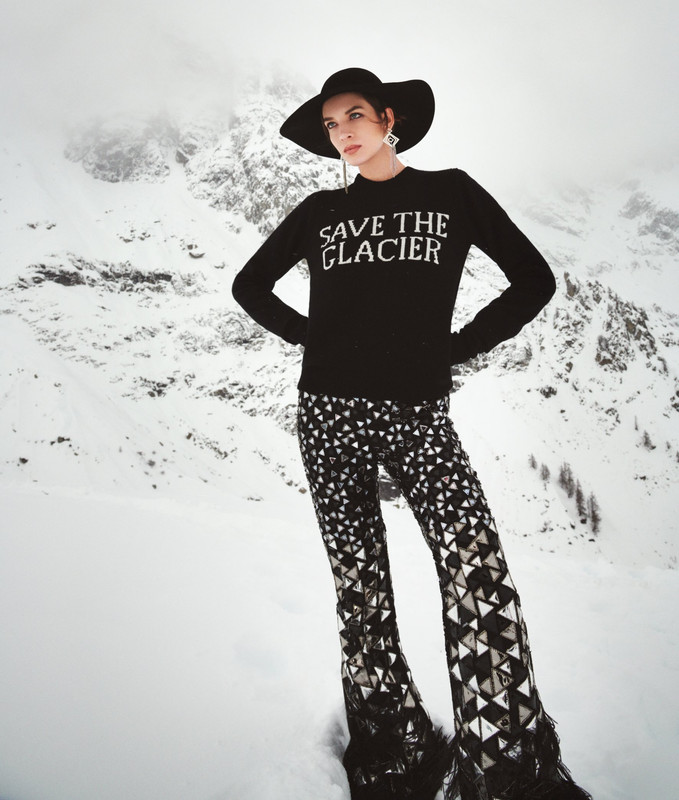Alberta Ferretti, il maglione a sostegno dei ghiacciai 