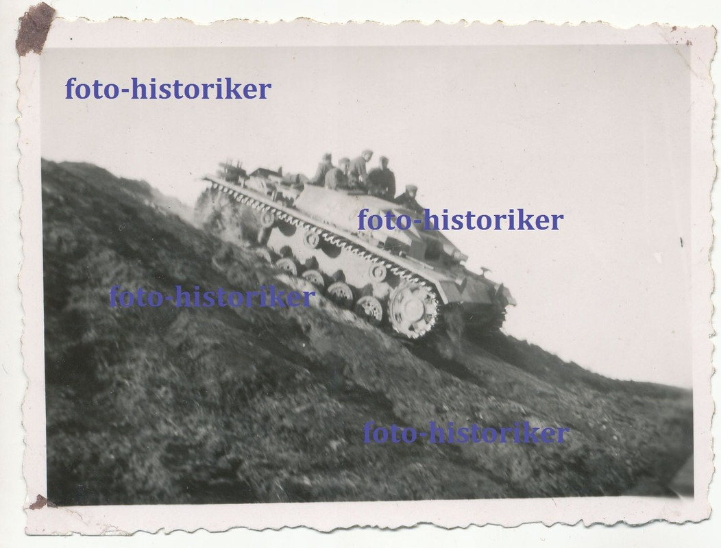 Pz Besatzunga uf STUG III Panzer Sturmgeschütz K