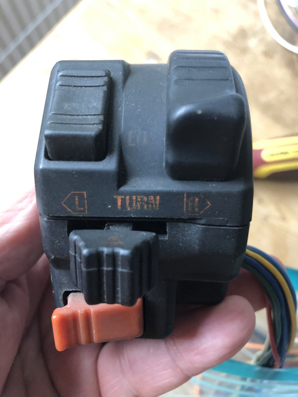 BF3B36EC-5A6F-4ED6-84D0-A570956F4A0E