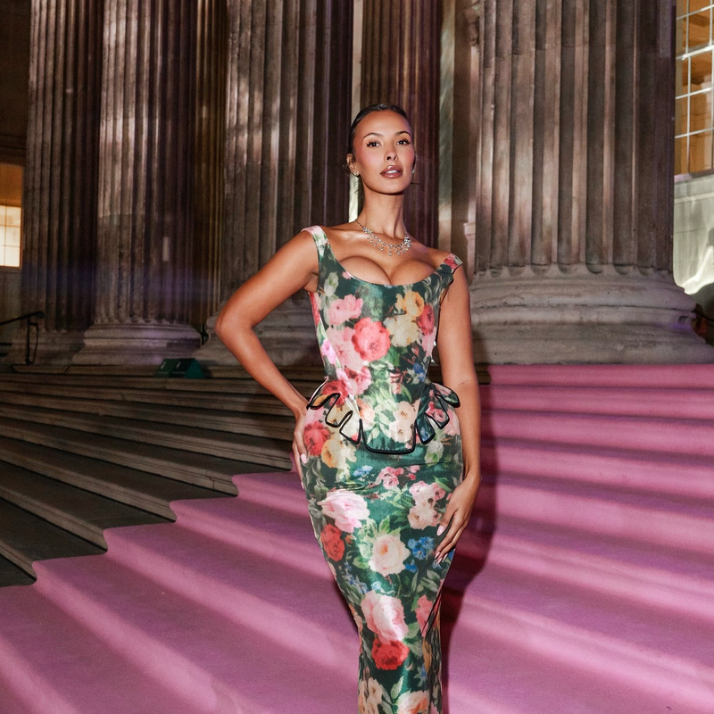 [Image: vanezalondonomua-1761059829-374836398388...374955.jpg]