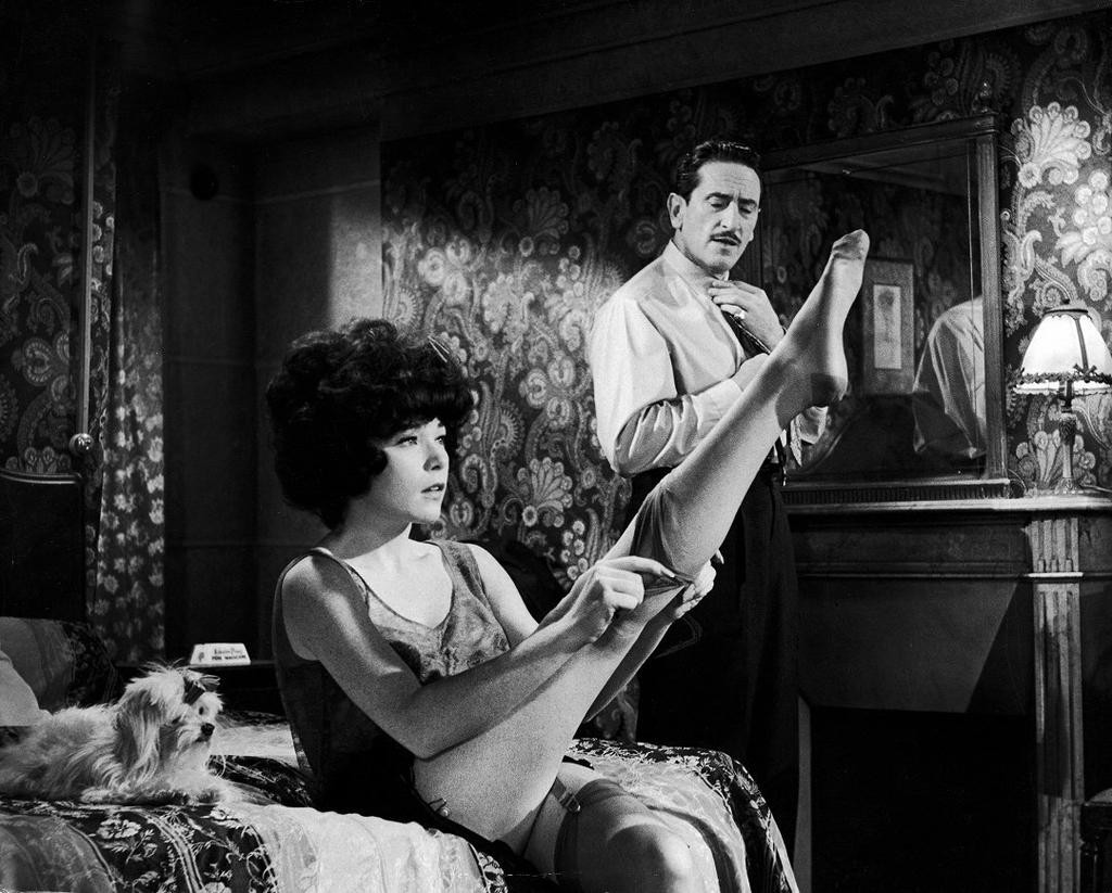 Shirley Mac Laine Feet 7711942