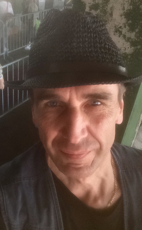 65E767C7-E38B-42A6-99C9-1E20A20A759F