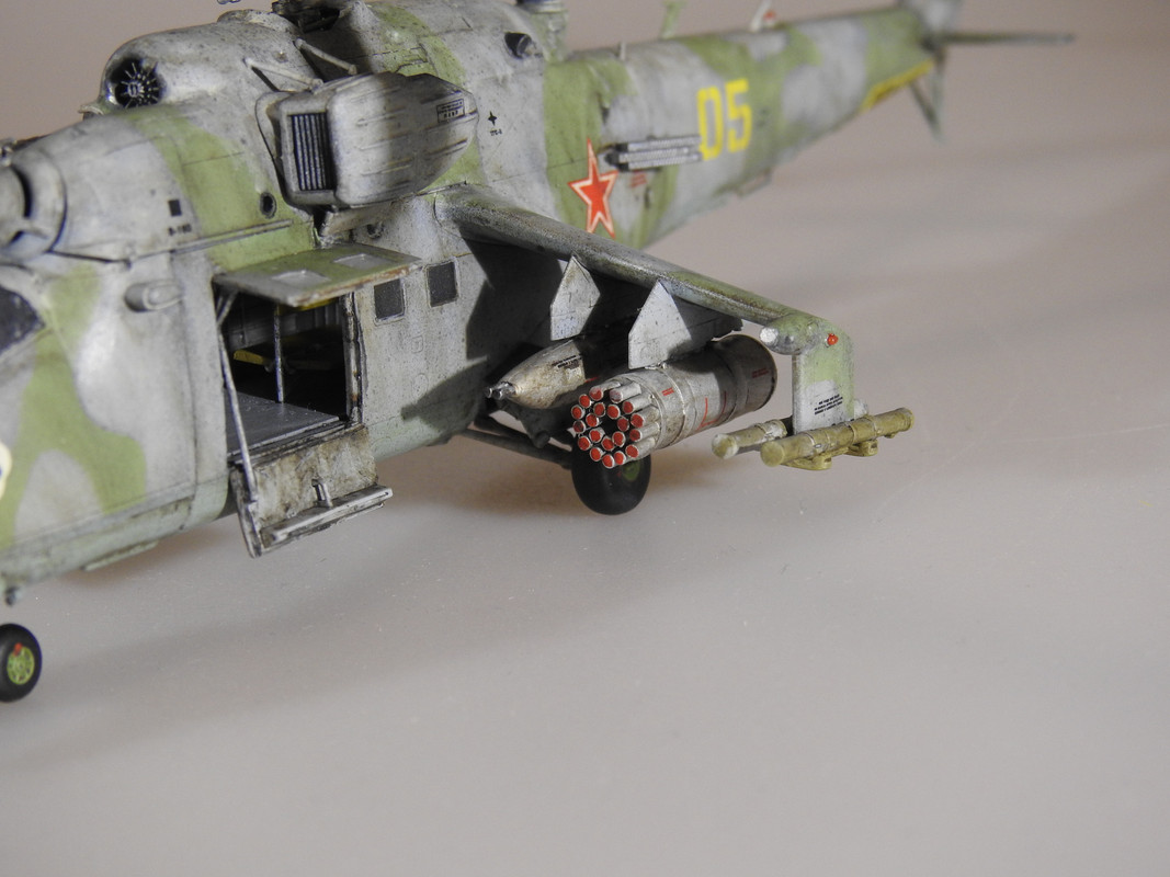 Mi-24 Hind, Zvezda 1/72 - klar DSCN3021