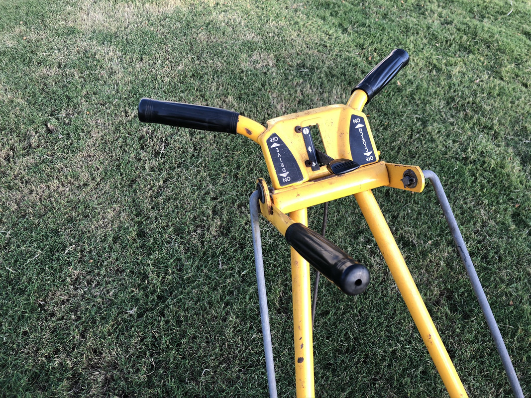 EDFB7FF4-FCC2-437F-B854-4A50F54C35E7