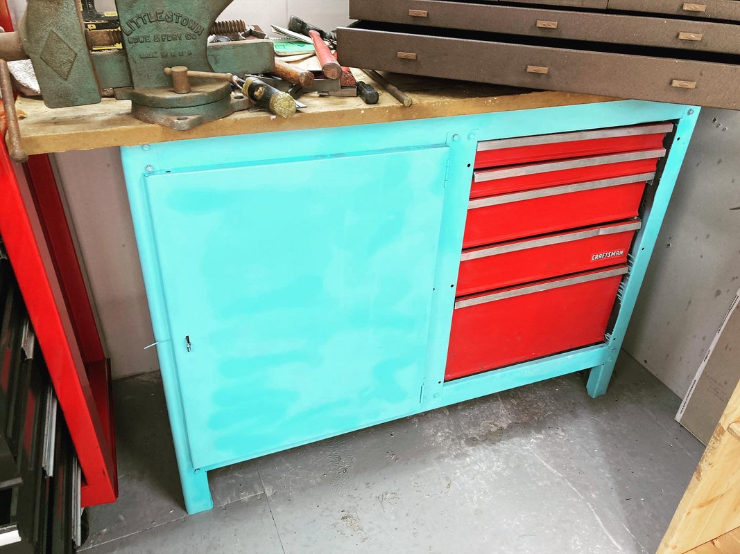 B27BC401-5B2D-4079-B6CE-A1CF8F9FCC43