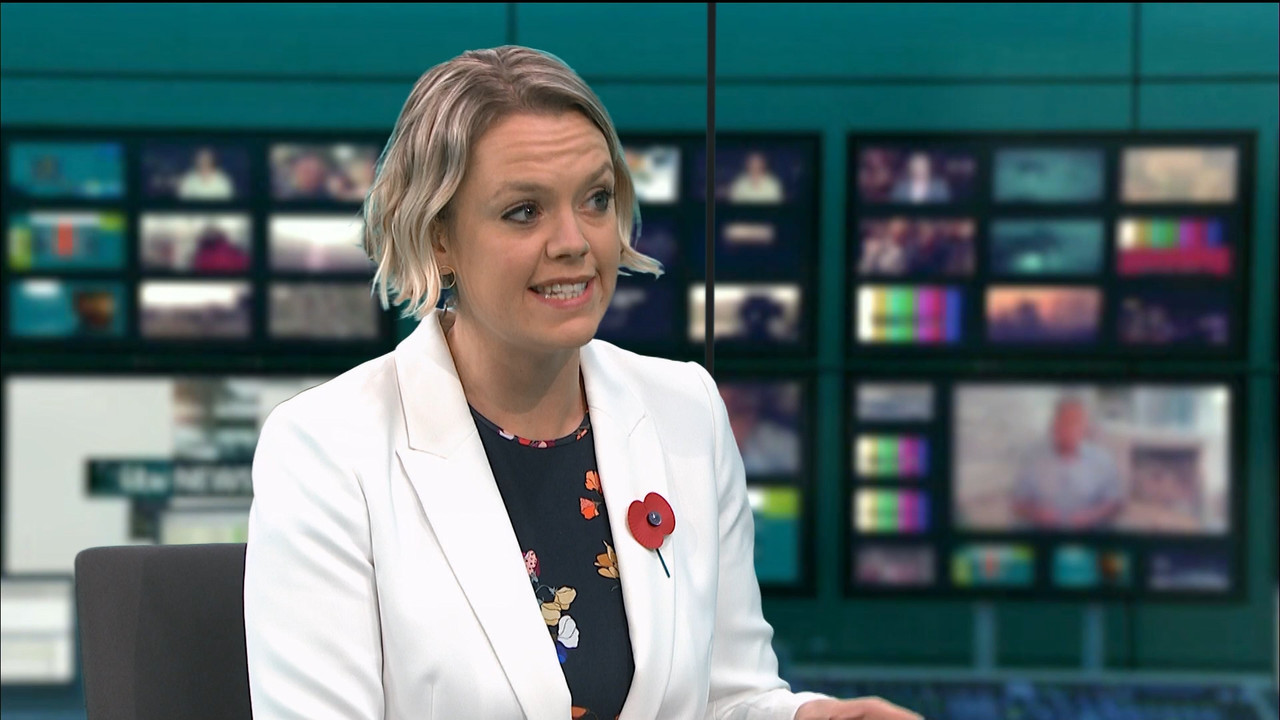 ITV Evening News_20201024_18451855.ts_snapshot_03.50.069