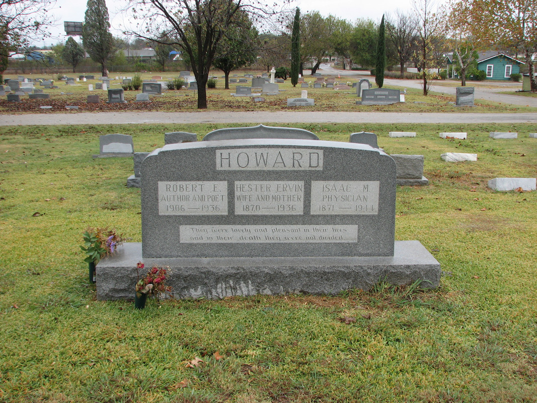 Robert-E-Howard-family-headstone