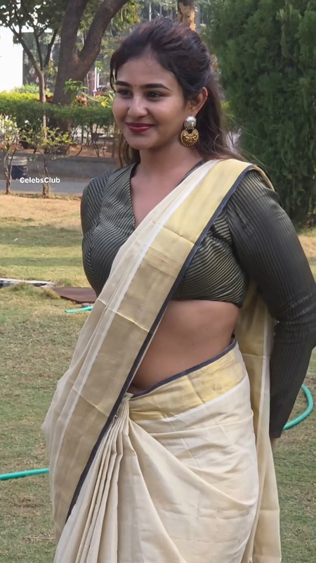 sexy telugu girl deep navel in cream saree mp4 snapshot 00 20 000