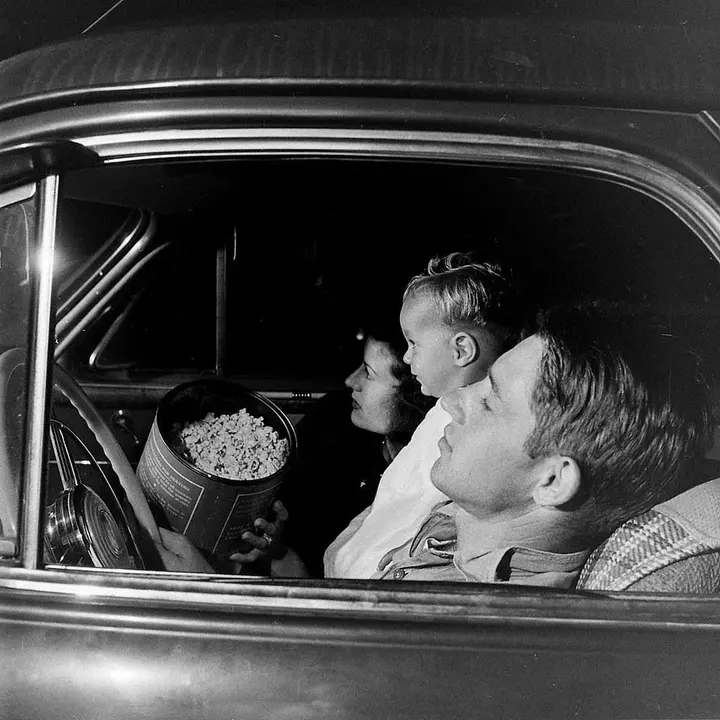 Drive in movie Buick 1940s