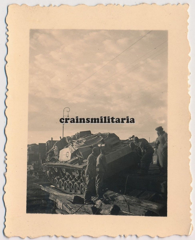 Orig. Foto Sturmgeschütz StuG III Panzer der StuG.Abt.191 b. Brü