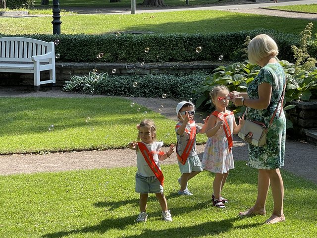 [Linked Image from i.postimg.cc]