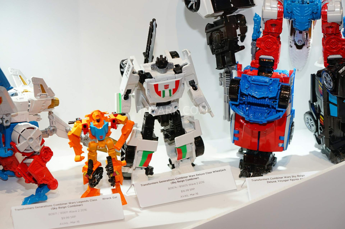 SDCC2015-Hasbro-Transformers-Combiner-Wars-012