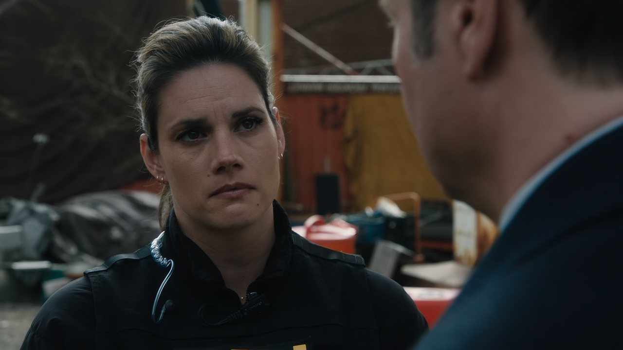 FBI.S05E21.Privilege.1080p.AMZN.WEB-DL.DDP5.1.H.264-NTb_new.mkv_snapshot_39.16_[2023.05.11_13.02.52]