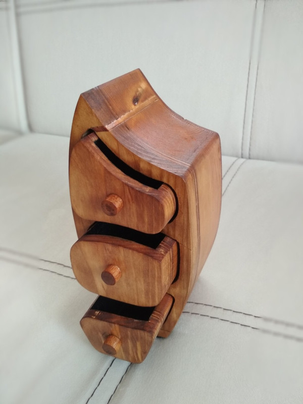 7F5A72B5-2FC0-4234-9B10-1F9E07BA05DF