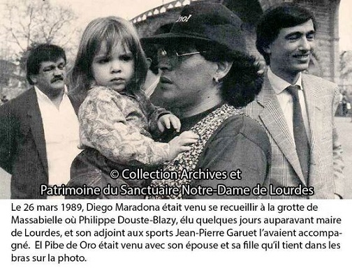 26 marzo 1989: il giorno in cui Maradona andò a Lourdes dans Apparizioni mariane e santuari Diego-Armando-Maradona-a-Lourdes-dalla-Beata-Vergine-Maria-Rifugio-dei-Peccatori