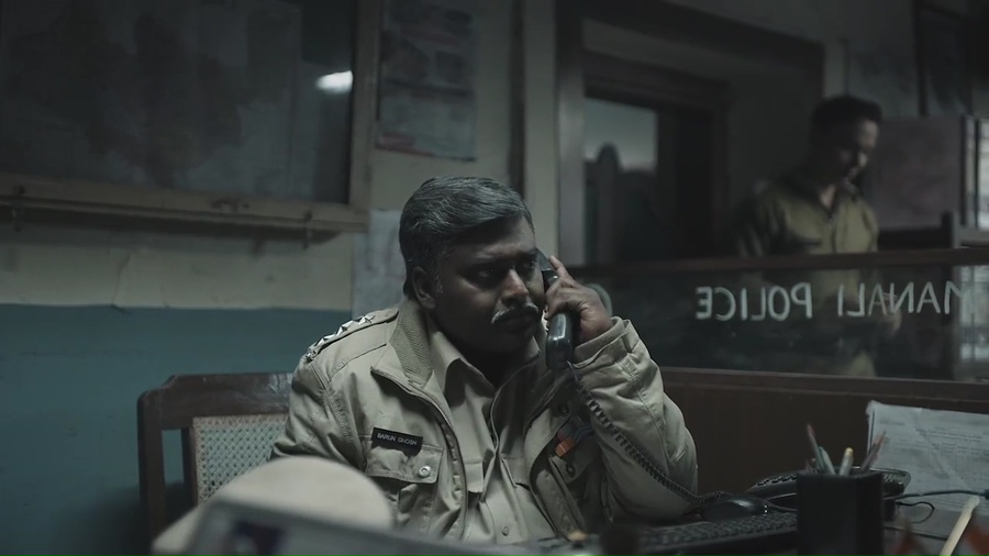 Undekhi (2020) Season 1 [Hindi + Tamil + Telugu + Malayalam + Kannada] WebRip 480p 720p ESub - Complete Screenshot
