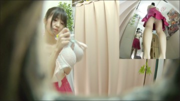 [Image: Voyeur39455125926.jpg]