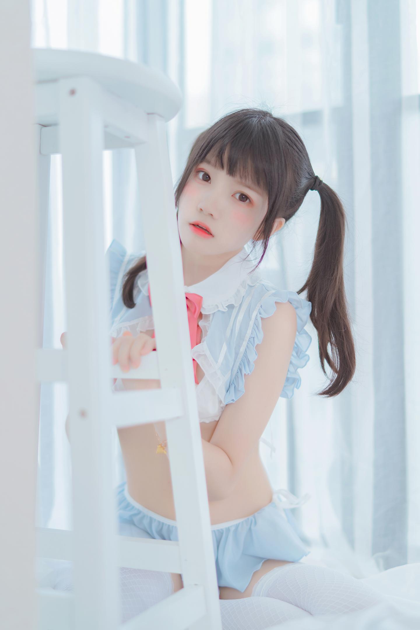 桜桃喵 NO.070 爱丽丝的兔子 18