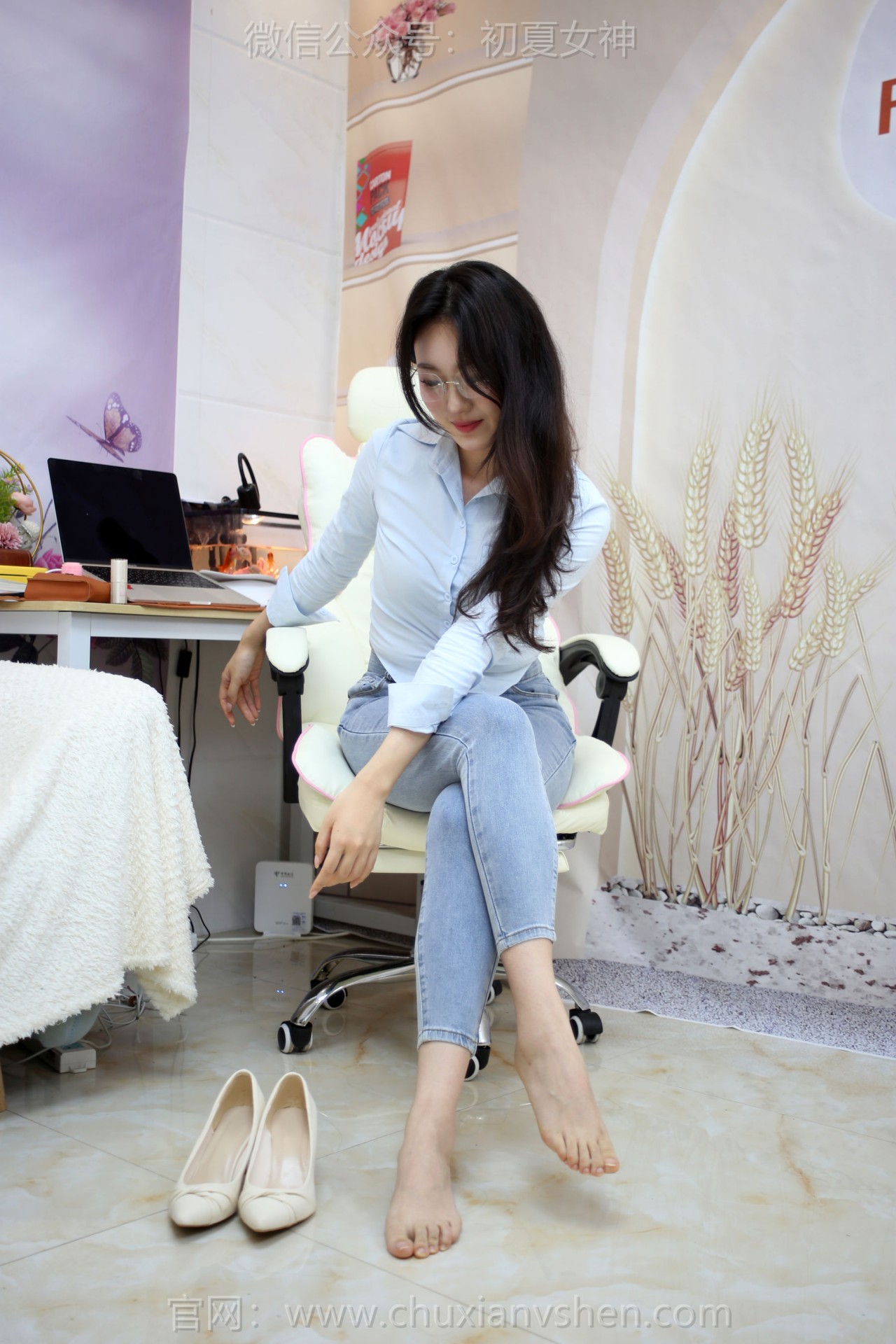 夏小小nude《初夏女神》写真，室内的，清新与优雅的双重享受插图8