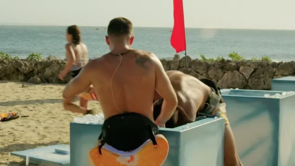 [Image: o4mmkt12au1g.jpg]