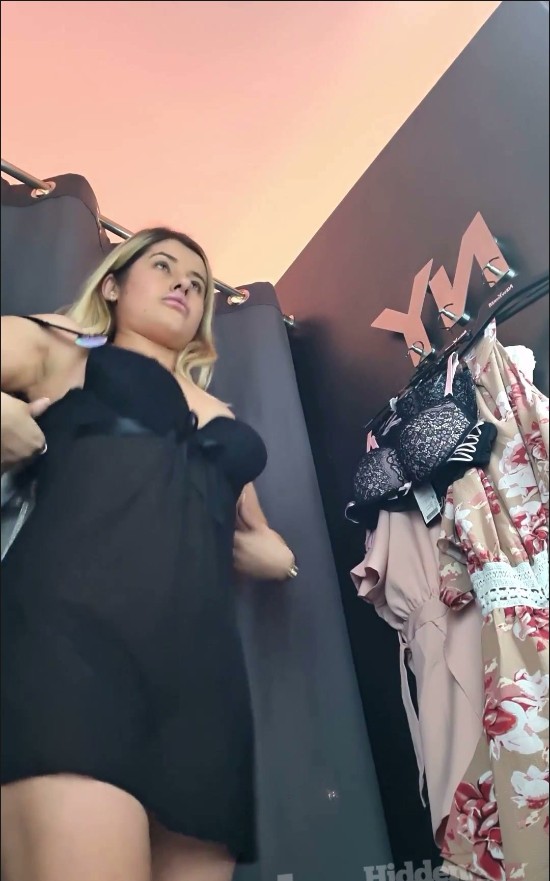 [Image: Voyeur43245132249.jpg]