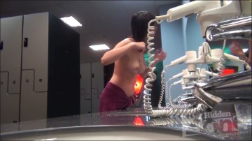 [Image: Voyeur59265110952.jpg]