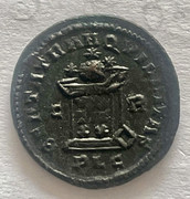 AE3 de Constantino II. BEATA TRANQVILLITAS. Lyon C2616882-9601-474-E-B915-CC3-AC09067-EF